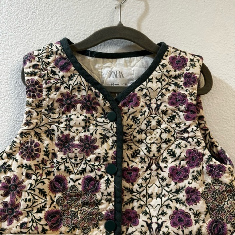 ZARA KIDS FLORAL PRINT QUILT VEST Green‎ Size 4-5Y NWOT - Picture 4 of 10